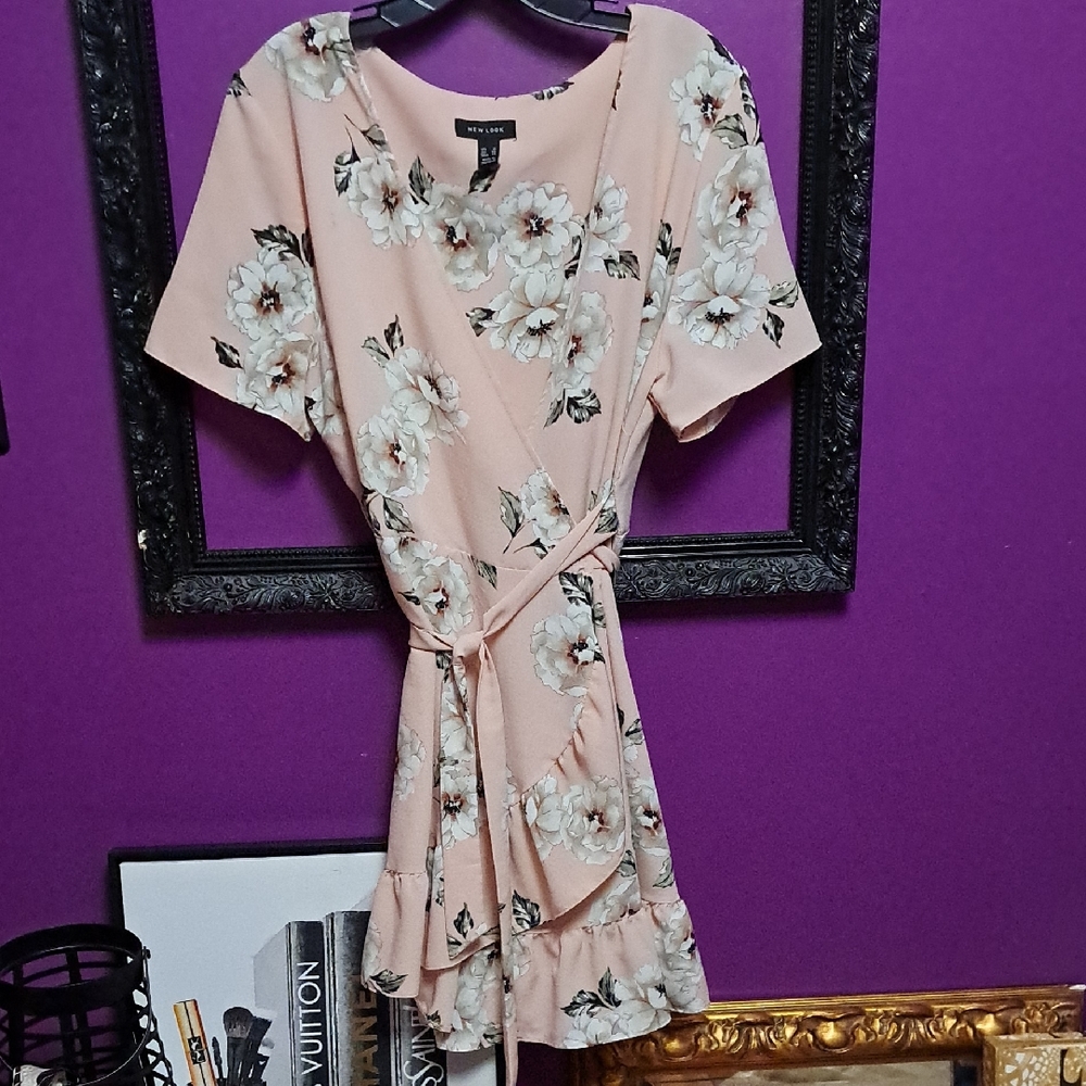 New Look Pink Dress With Floral Design. Petal Pink Trending 2025. Size 14